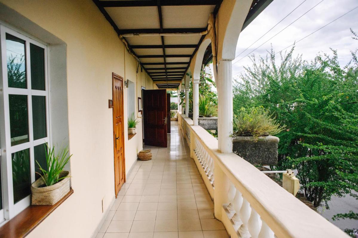 Hotel Jardin De La Paix Moroni Ngoại thất bức ảnh