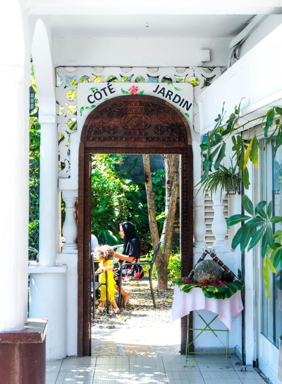 Hotel Jardin De La Paix Moroni Ngoại thất bức ảnh