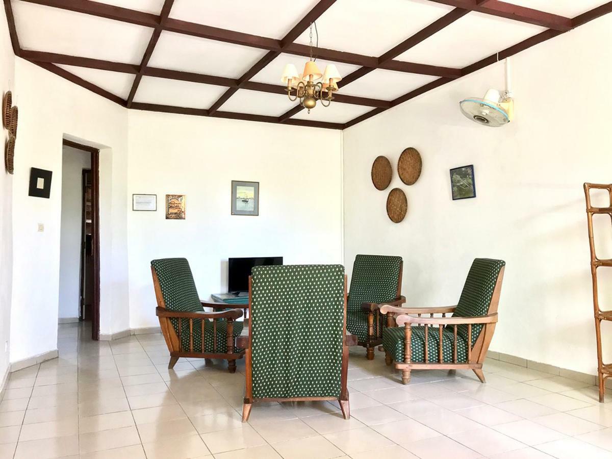 Hotel Jardin De La Paix Moroni Ngoại thất bức ảnh