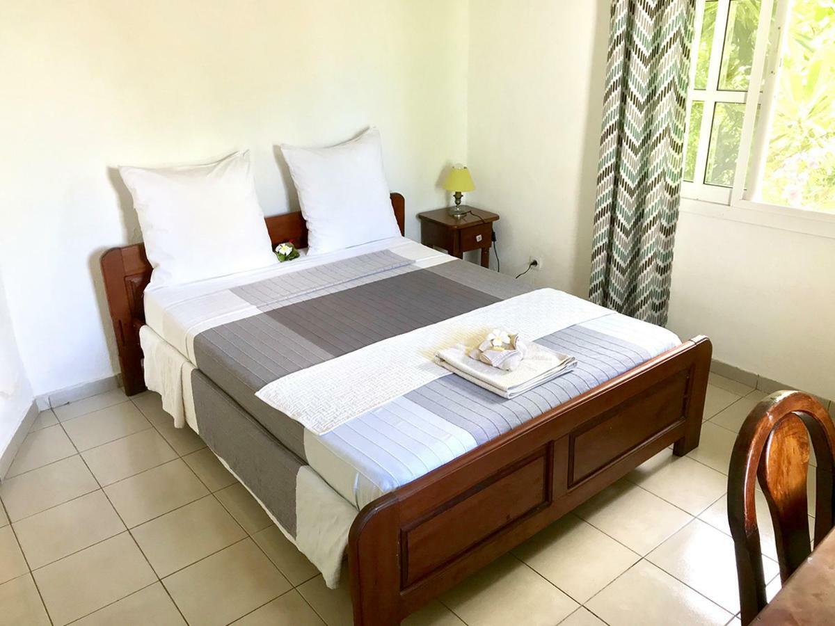 Hotel Jardin De La Paix Moroni Ngoại thất bức ảnh